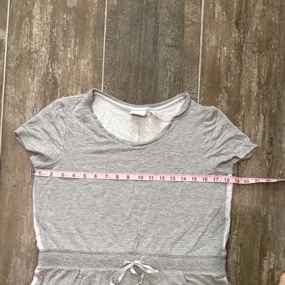 Chico's Zenergy Light Gray Mini Dress - Picture 7 of 8